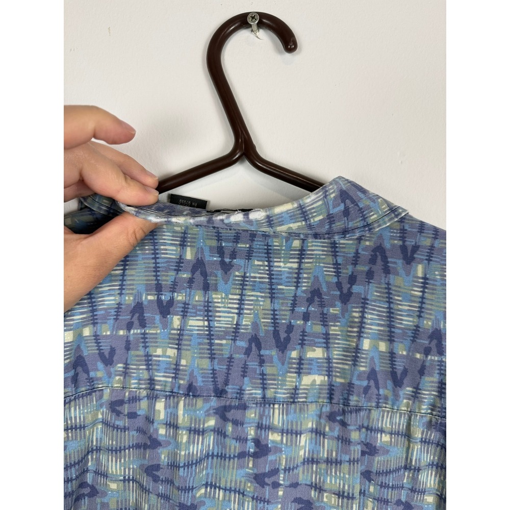 ✨3 for $20 VTG Van Heusen XL Blue Geometric Abstract Print Short Sleeve Button - Picture 8 of 10